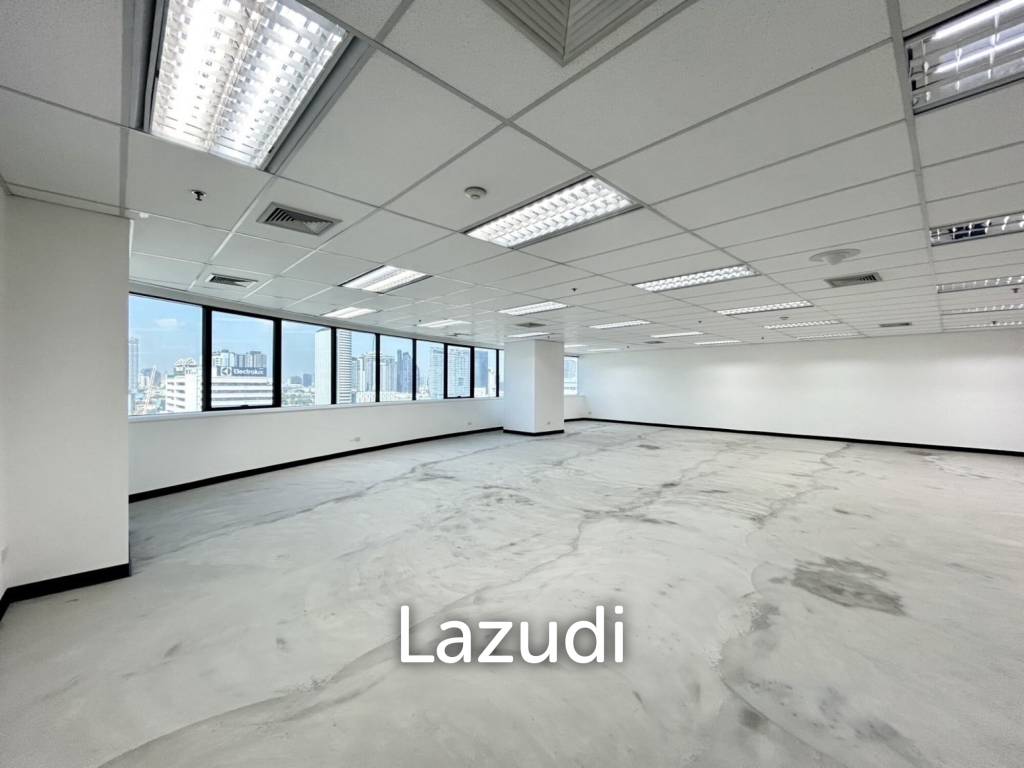 233 sqm open plan office Ital Thai Tower Bang Kapi Huai Khwang