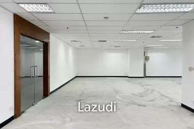 233 sqm open plan office Ital Thai Tower Bang Kapi Huai Khwang