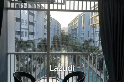 The Trust Condo: 34 sqm Pool View Condo on 4th Floor
