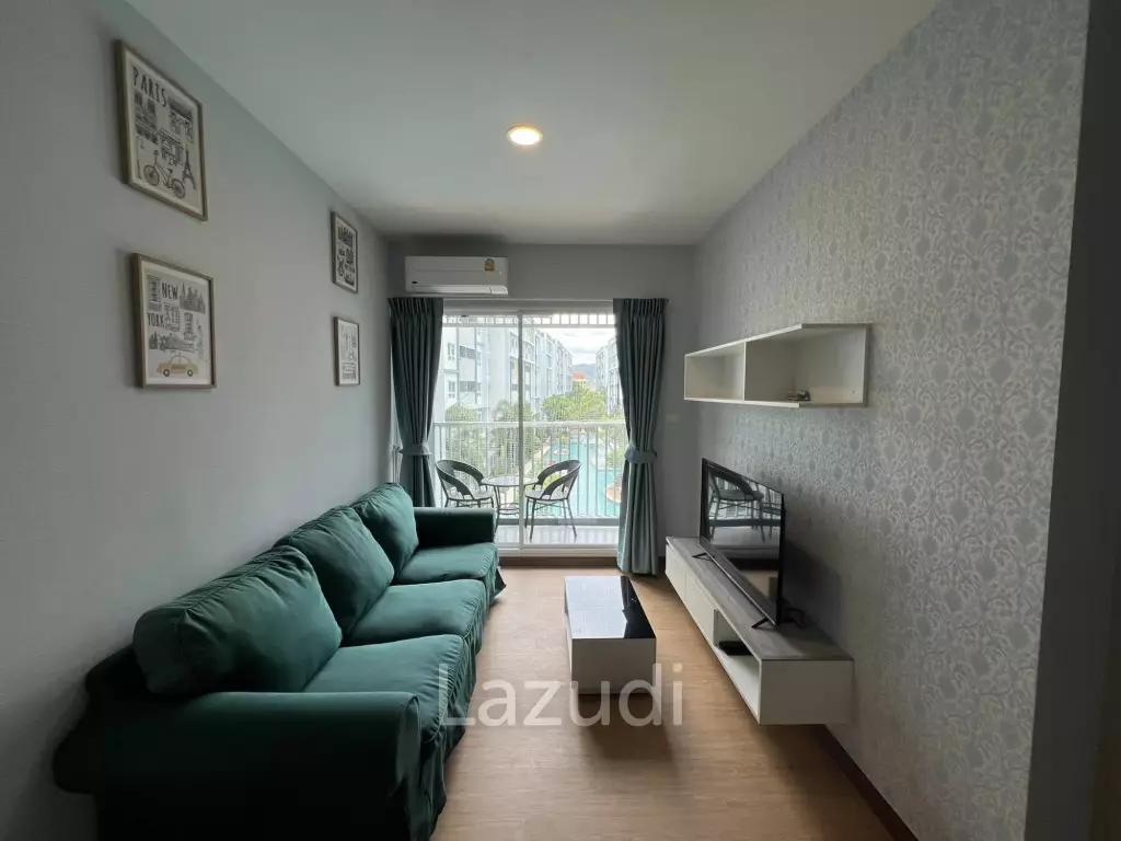 The Trust Condo: 34 sqm Pool View Condo on 4th Floor