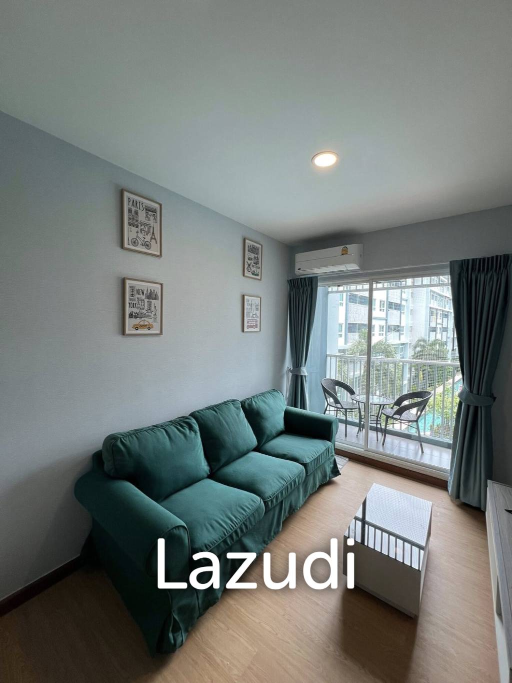 The Trust Condo: 34 sqm Pool View Condo on 4th Floor