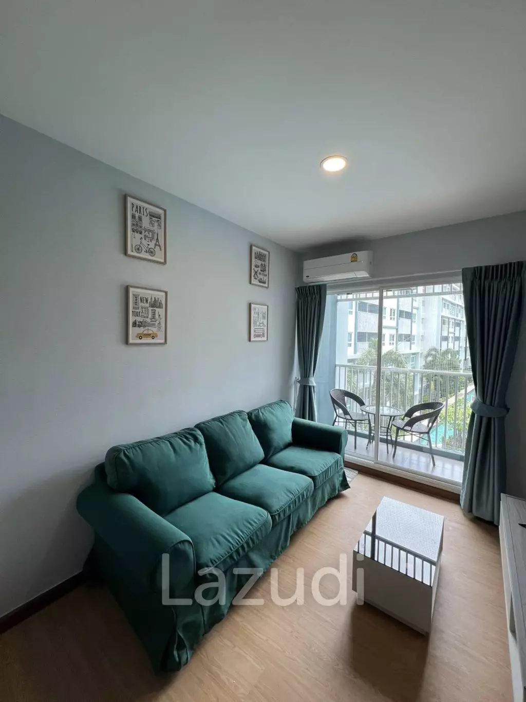 The Trust Condo: 34 sqm Pool View Condo on 4th Floor