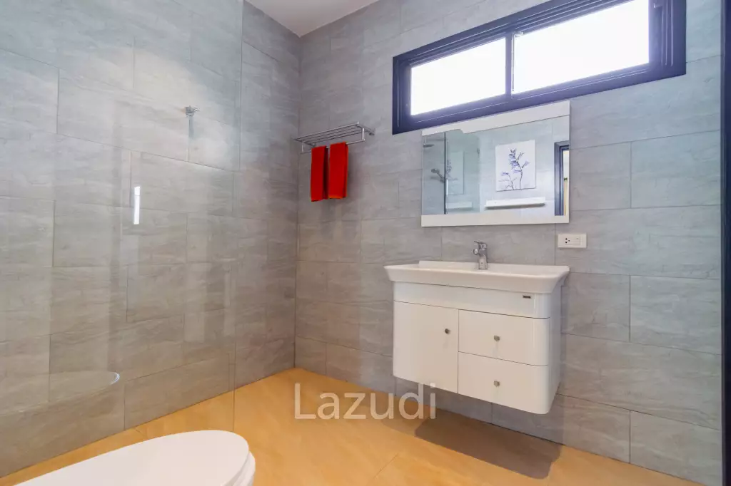 ST GEORGE'S PARK : Cozy 2 Bed Pool villa