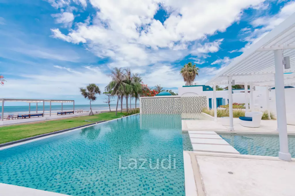 THE CREST SANTORA :  2 Bed Beachfront Pool villa