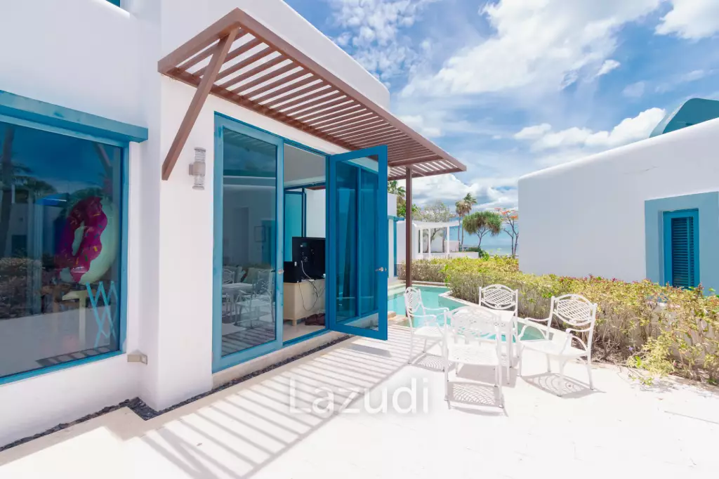 THE CREST SANTORA :  2 Bed Beachfront Pool villa