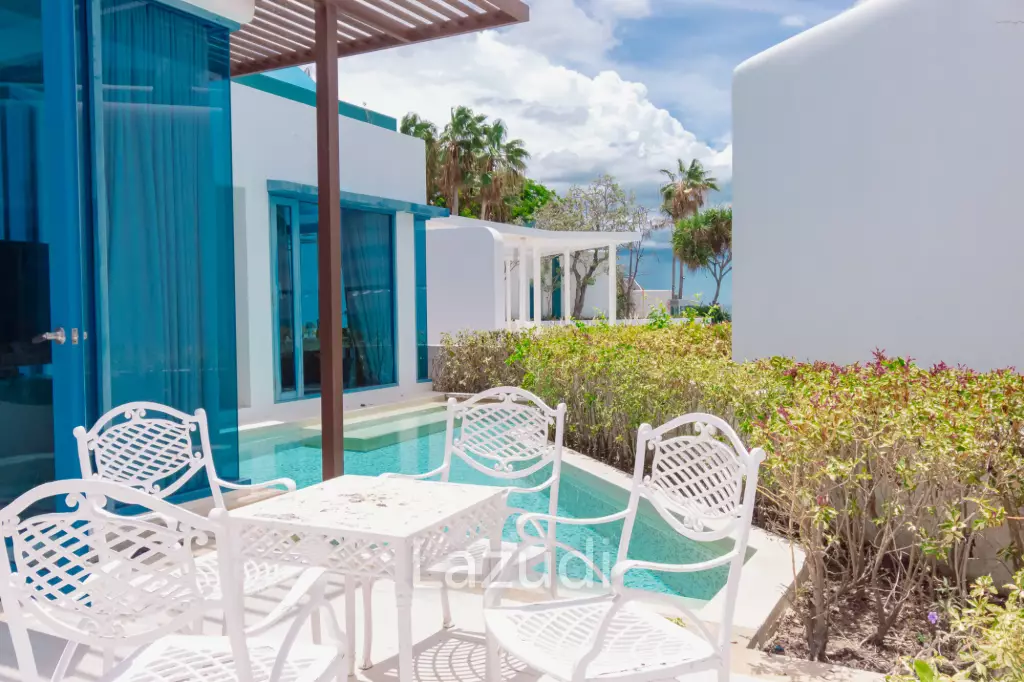 THE CREST SANTORA :  2 Bed Beachfront Pool villa