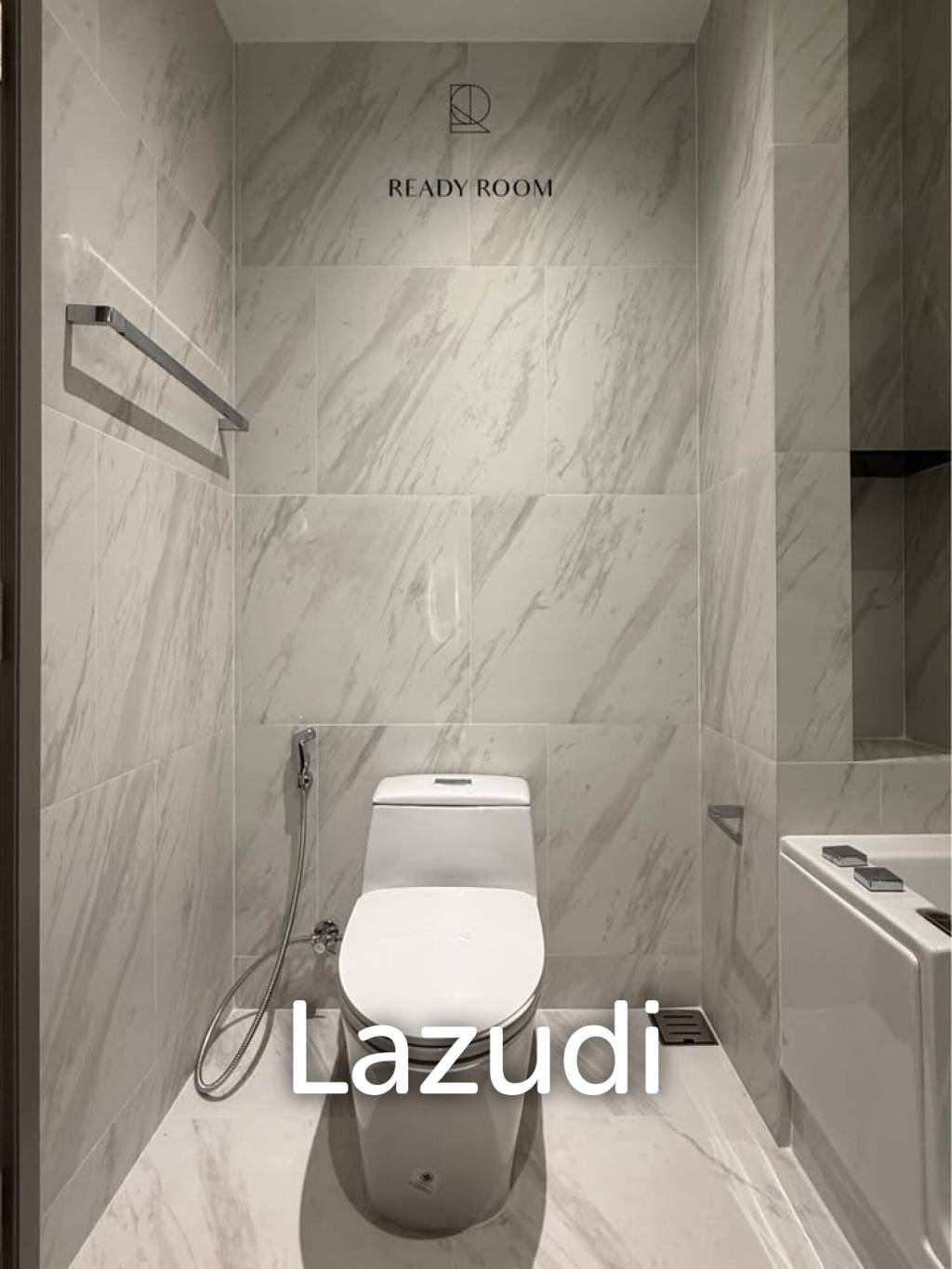 45 sqm modern 1 bedroom condo on 10th floor at The Room Sukhumvit 38 Phra Khanong