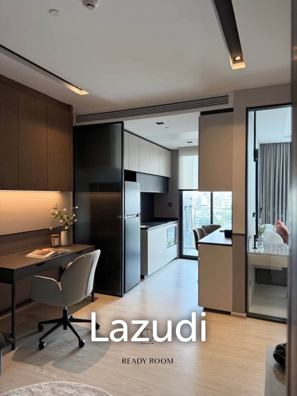 45 sqm modern 1 bedroom condo on 10th floor at The Room Sukhumvit 38 Phra Khanong