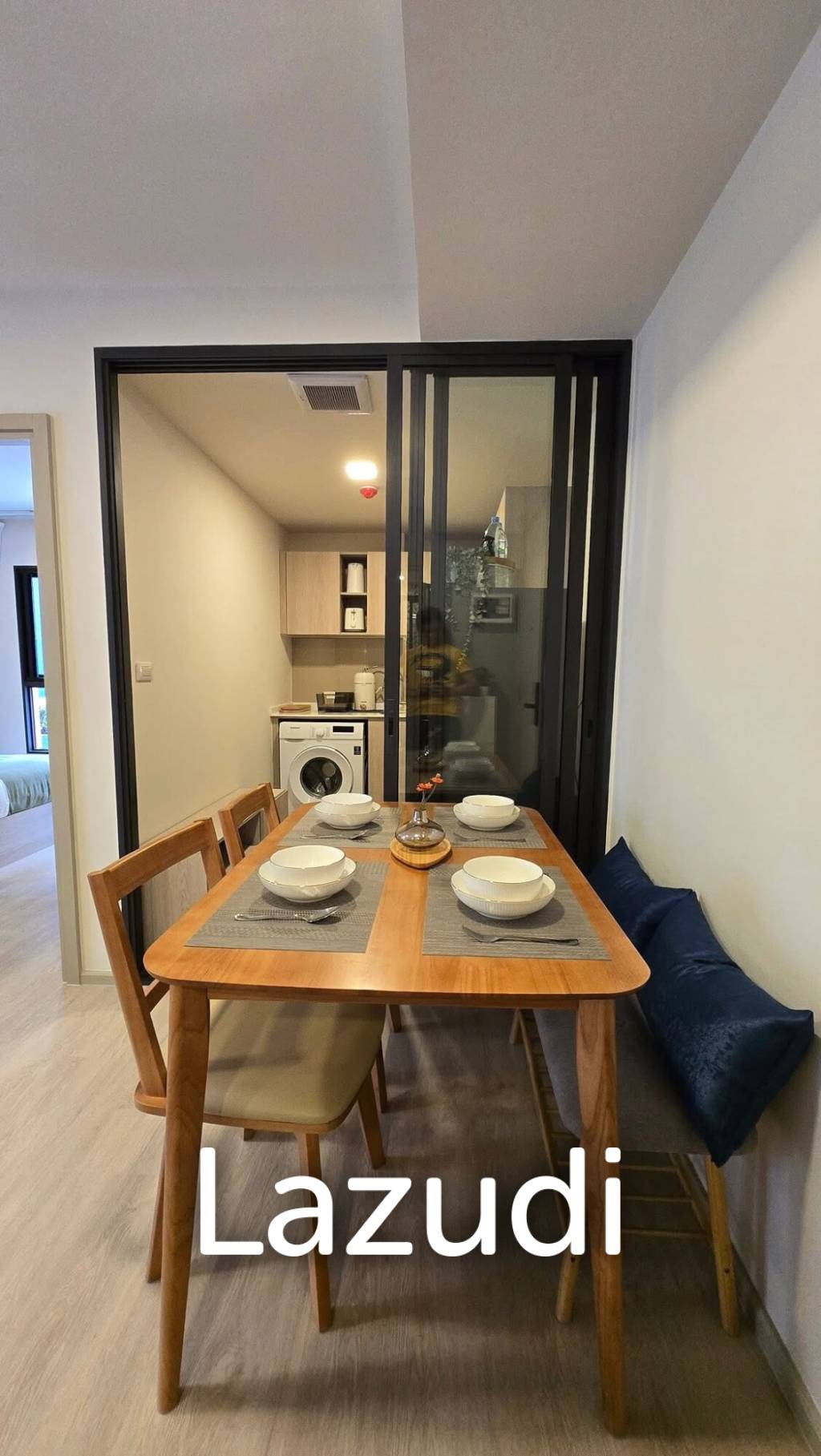 Cabanas : Modern 2BR Tropical Design with Pool Access.