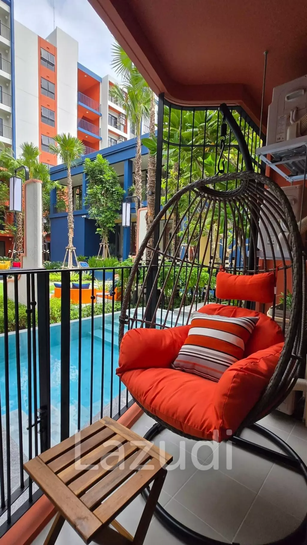 Cabanas : Modern 2BR Tropical Design with Pool Access.
