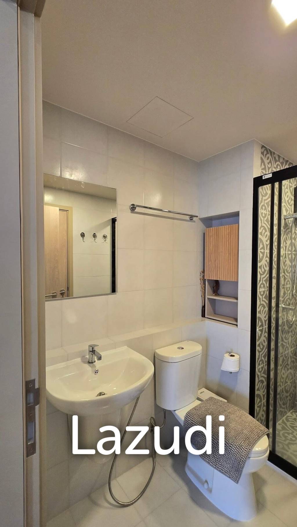 Cabanas : Modern 2BR Tropical Design with Pool Access.