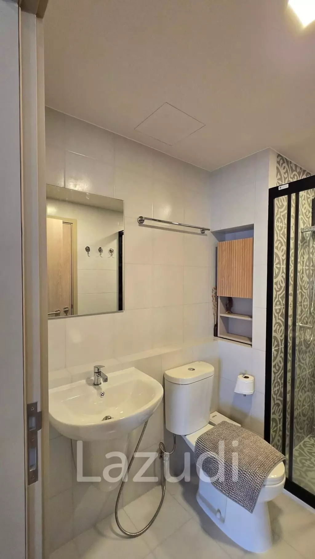 Cabanas : Modern 2BR Tropical Design with Pool Access.