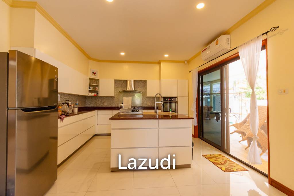 SPACIOUS 4-BEDRROOMS POOL VILLA WITH GUEST HOUSE