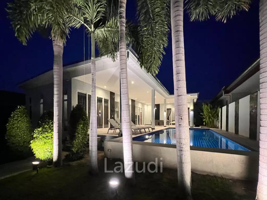 Modern 4BR Pool Villa with  Garden in Hua Hin