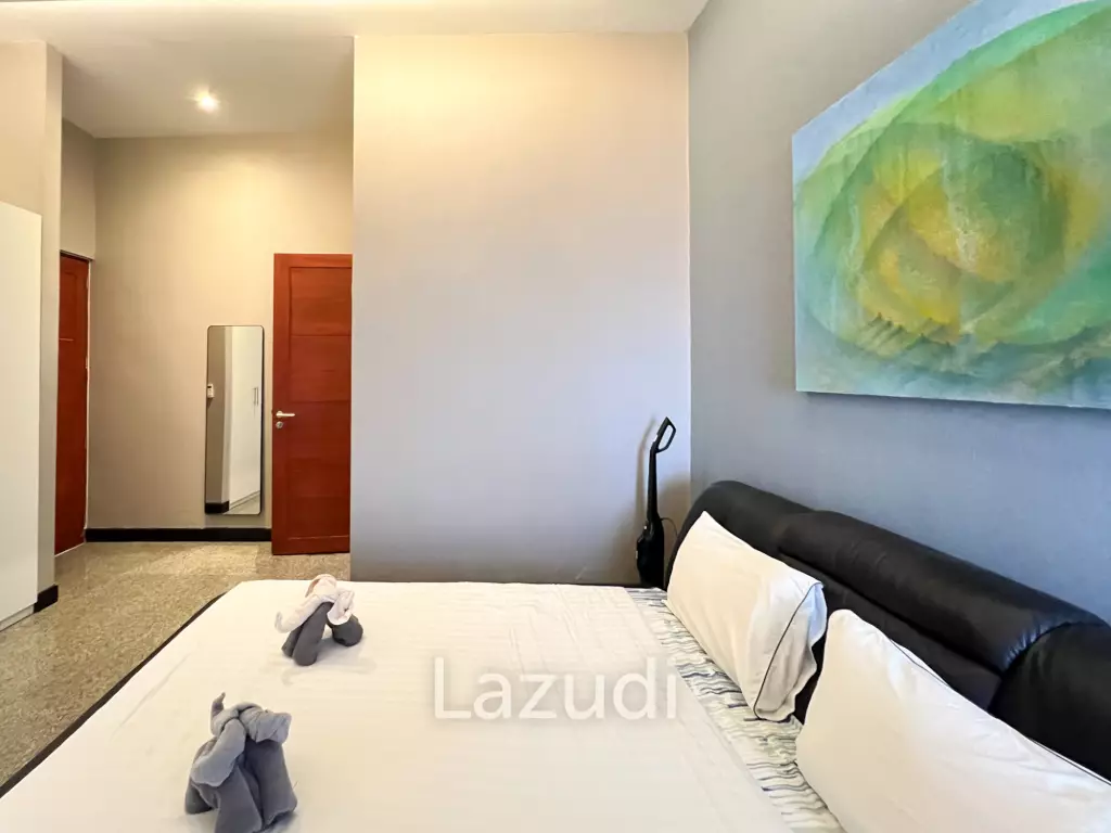 Modern 4BR Pool Villa with  Garden in Hua Hin