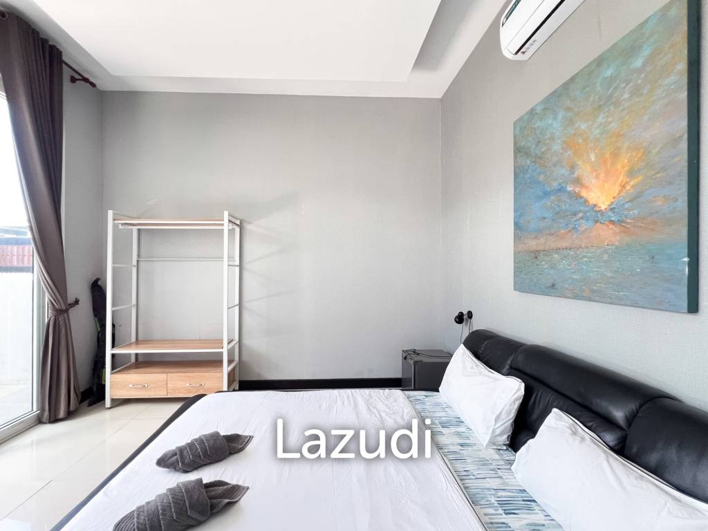 Modern 4BR Pool Villa with  Garden in Hua Hin