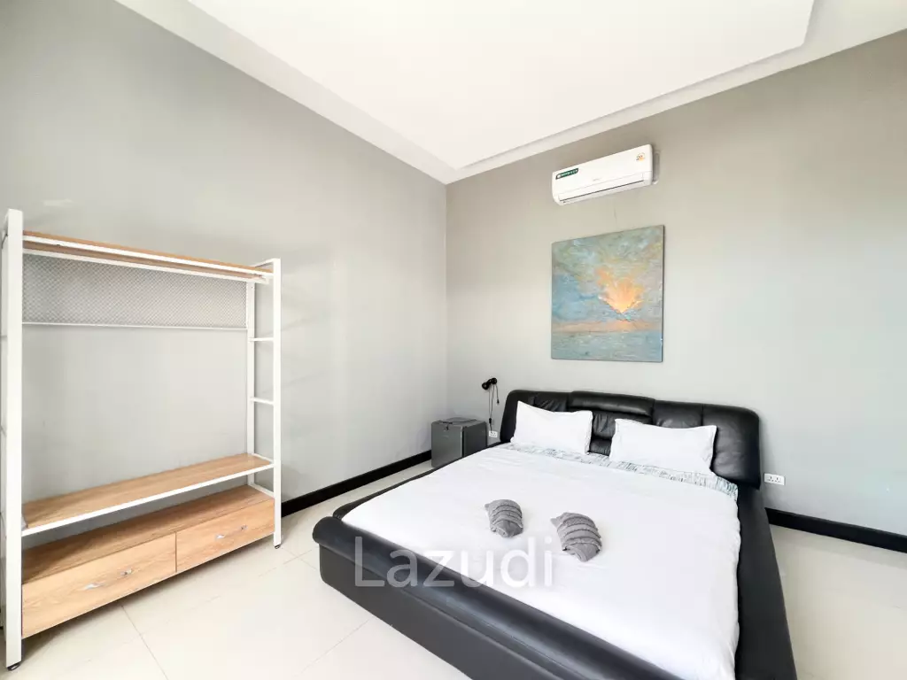 Modern 4BR Pool Villa with  Garden in Hua Hin