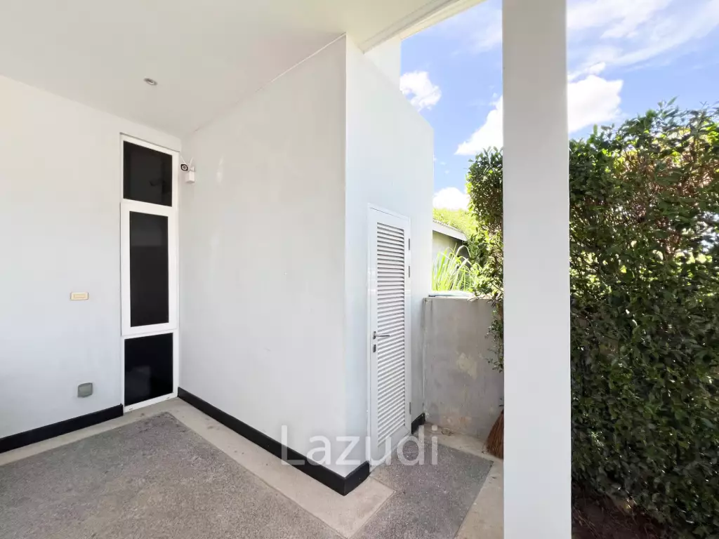 Modern 4BR Pool Villa with  Garden in Hua Hin