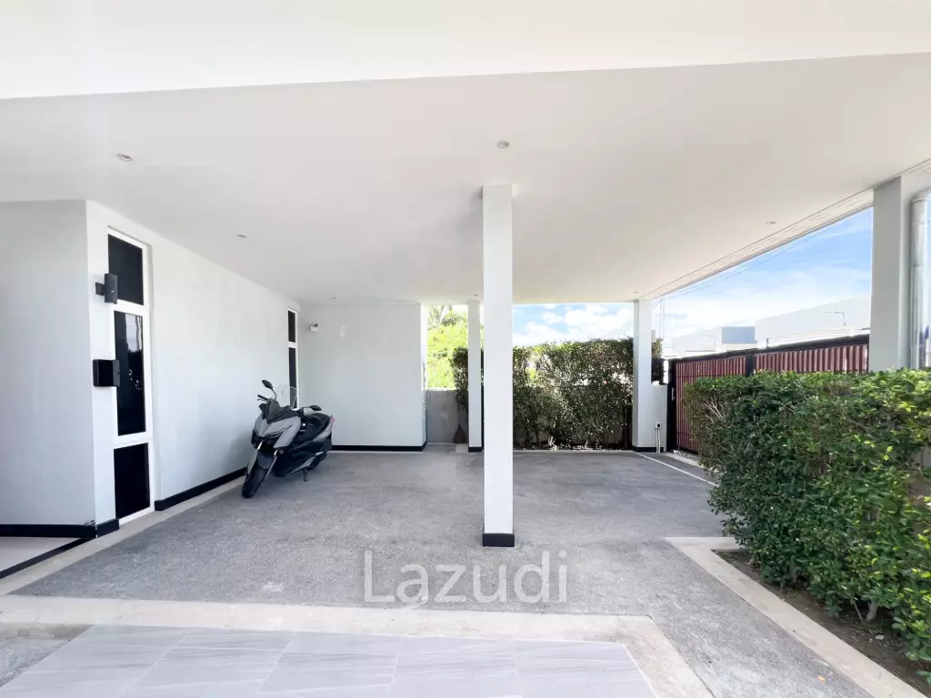 Modern 4BR Pool Villa with  Garden in Hua Hin
