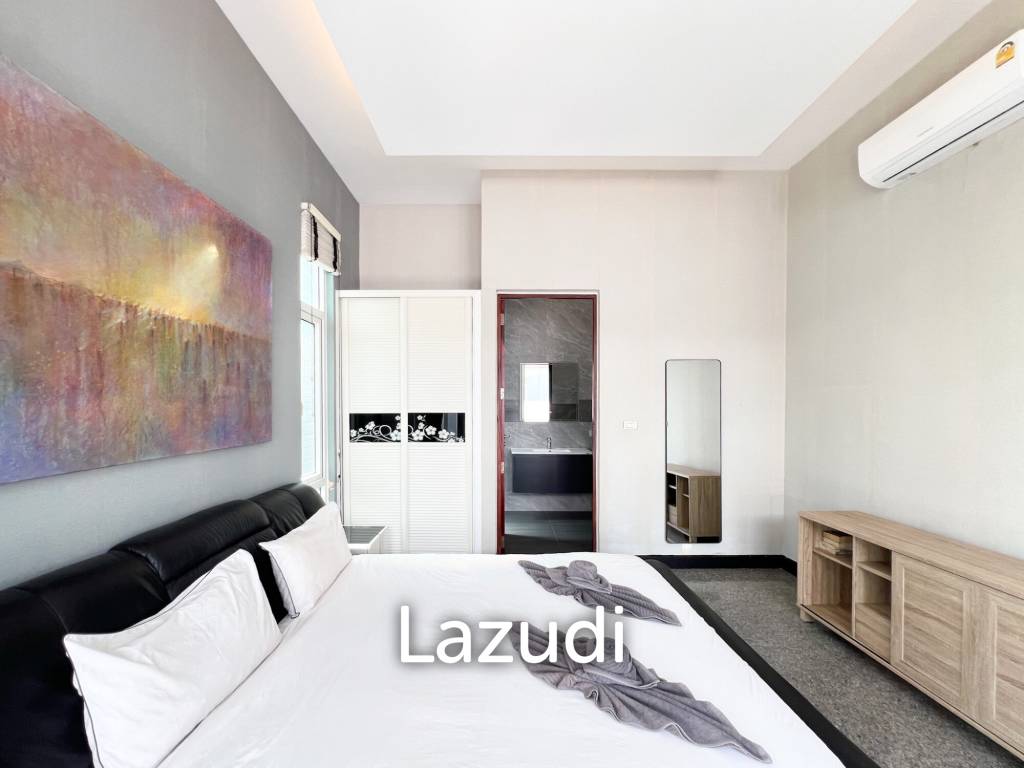 Modern 4BR Pool Villa with  Garden in Hua Hin