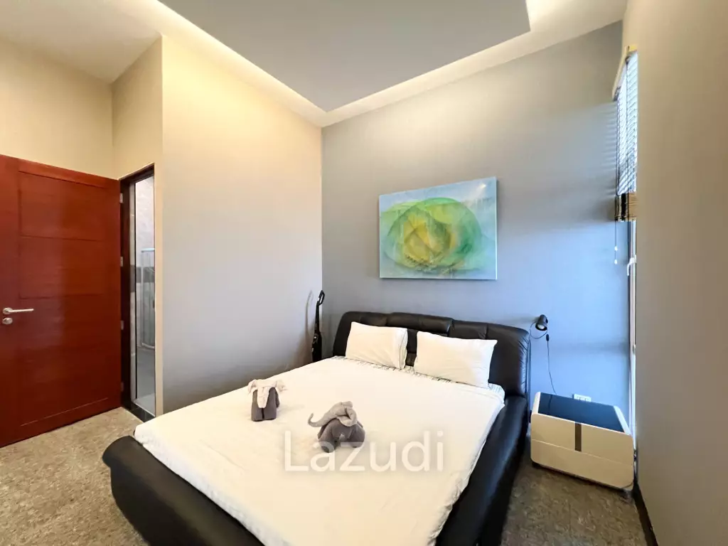 Modern 4BR Pool Villa with  Garden in Hua Hin