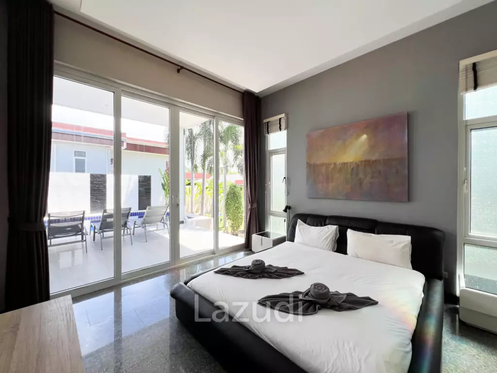 Modern 4BR Pool Villa with  Garden in Hua Hin