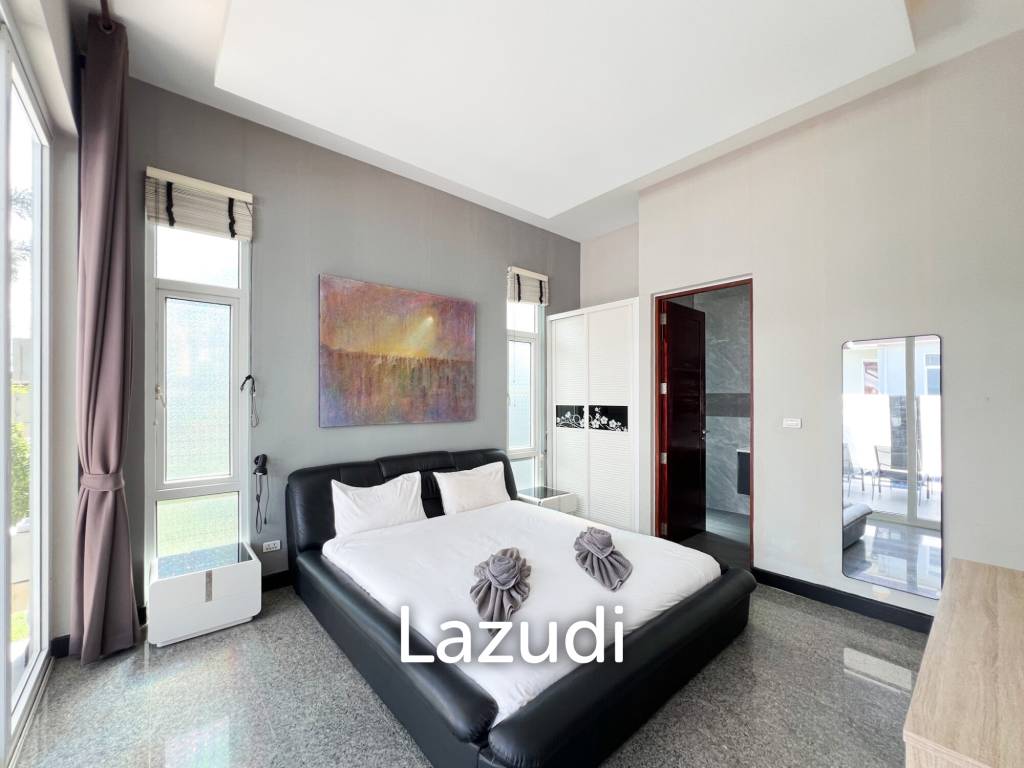 Modern 4BR Pool Villa with  Garden in Hua Hin