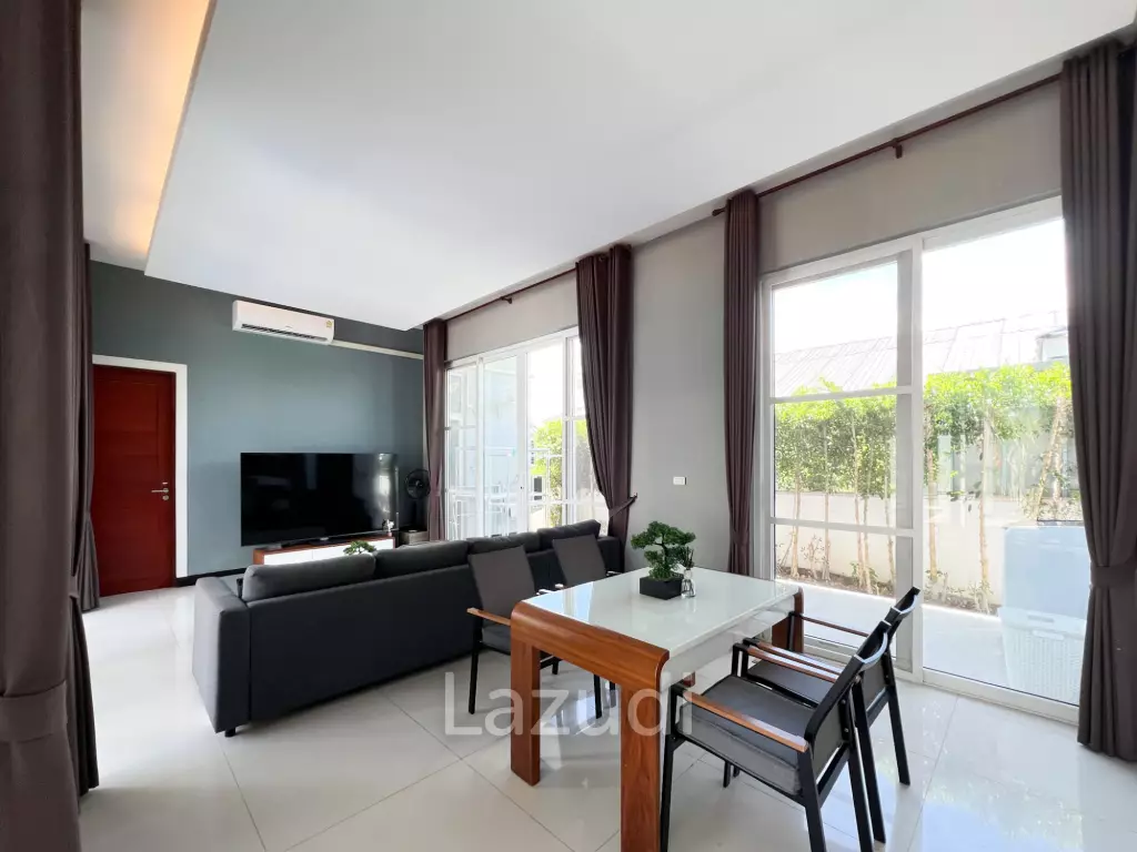 Modern 4BR Pool Villa with  Garden in Hua Hin
