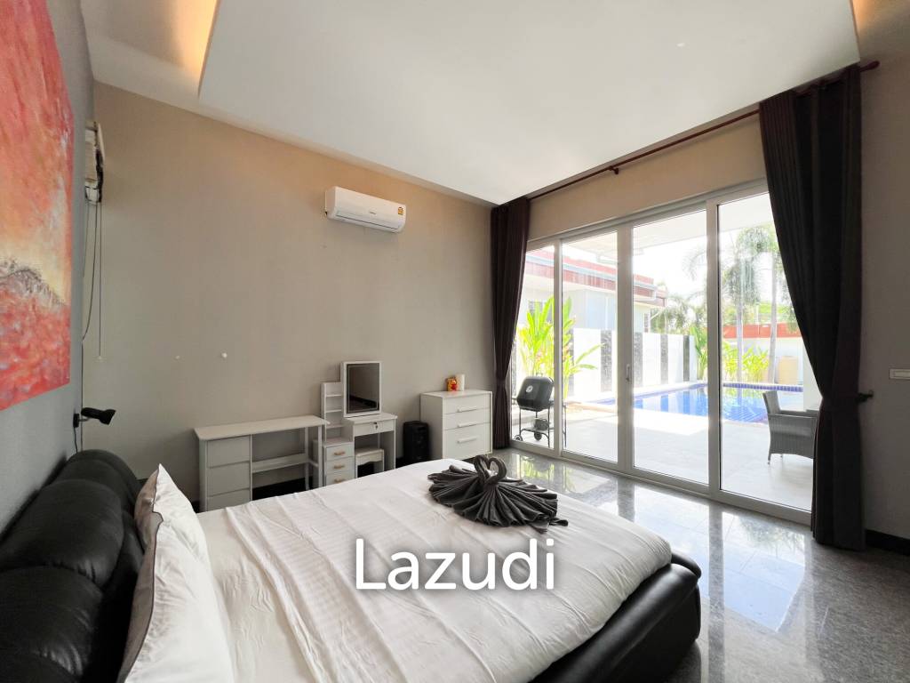 Modern 4BR Pool Villa with  Garden in Hua Hin
