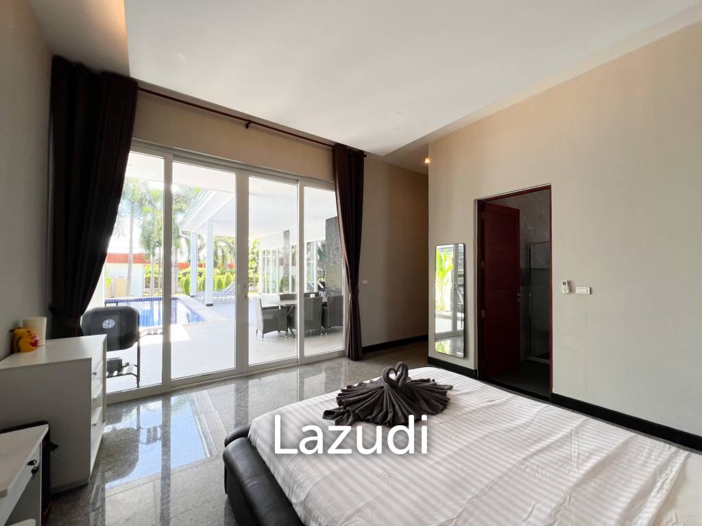 Modern 4BR Pool Villa with  Garden in Hua Hin