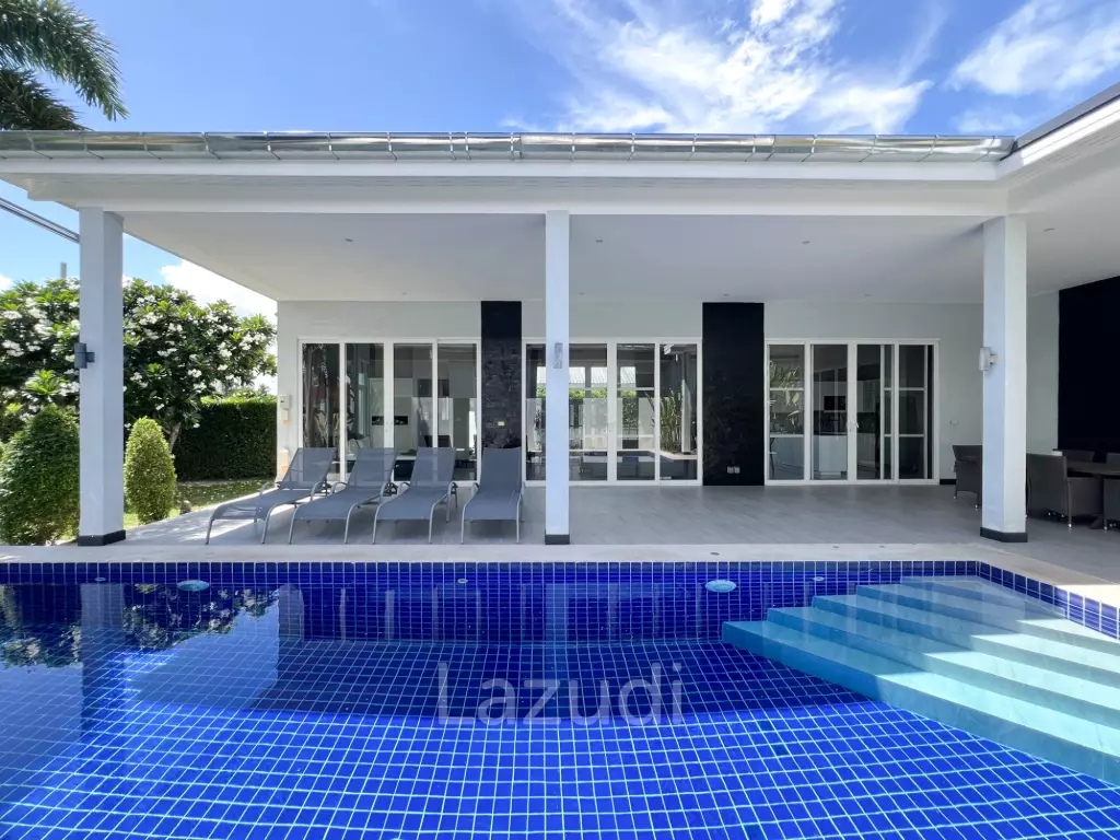 Modern 4BR Pool Villa with  Garden in Hua Hin