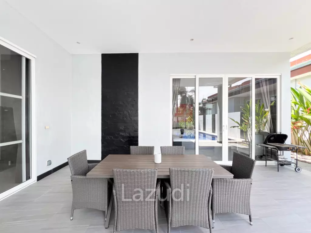 Modern 4BR Pool Villa with  Garden in Hua Hin
