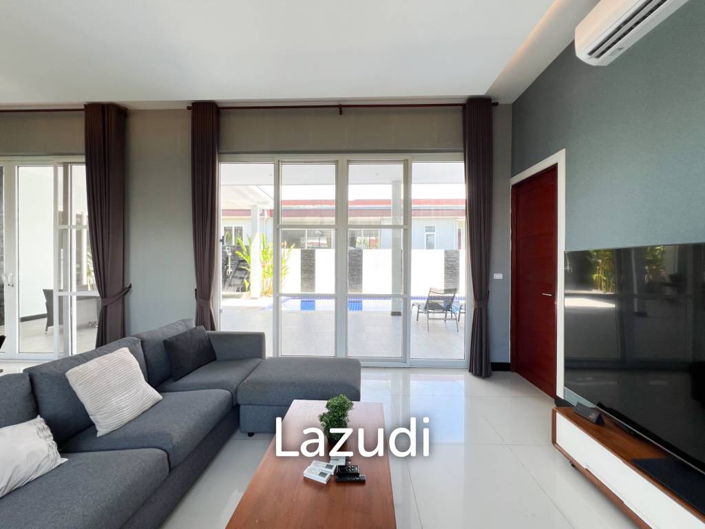 Modern 4BR Pool Villa with  Garden in Hua Hin