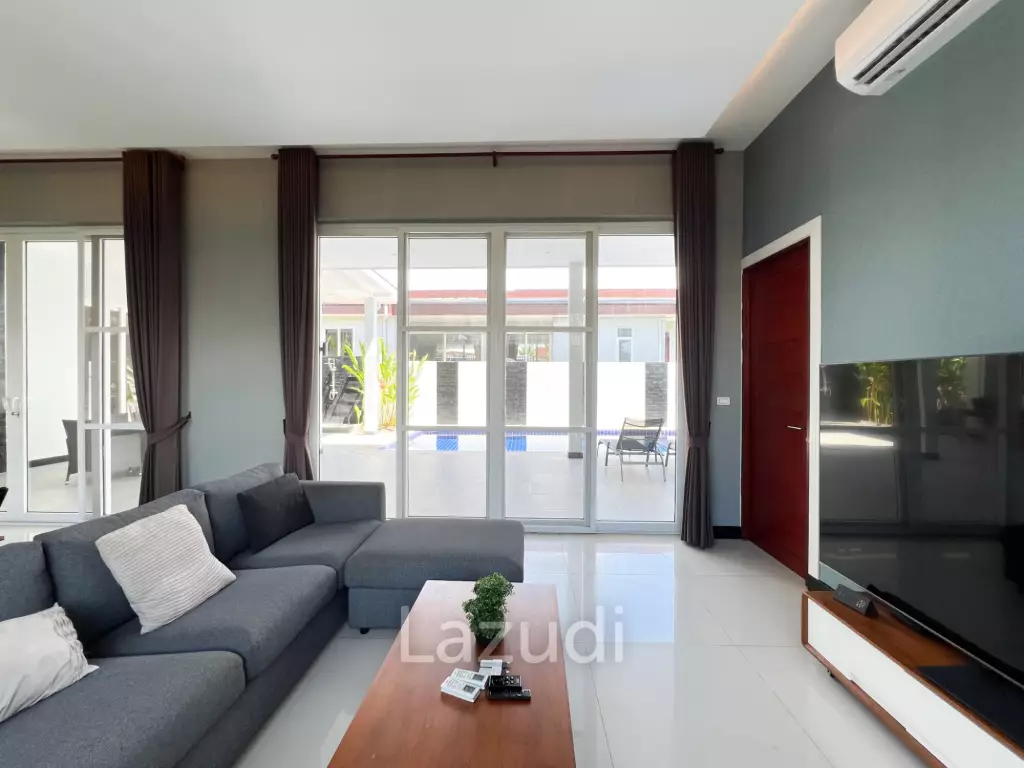 Modern 4BR Pool Villa with  Garden in Hua Hin