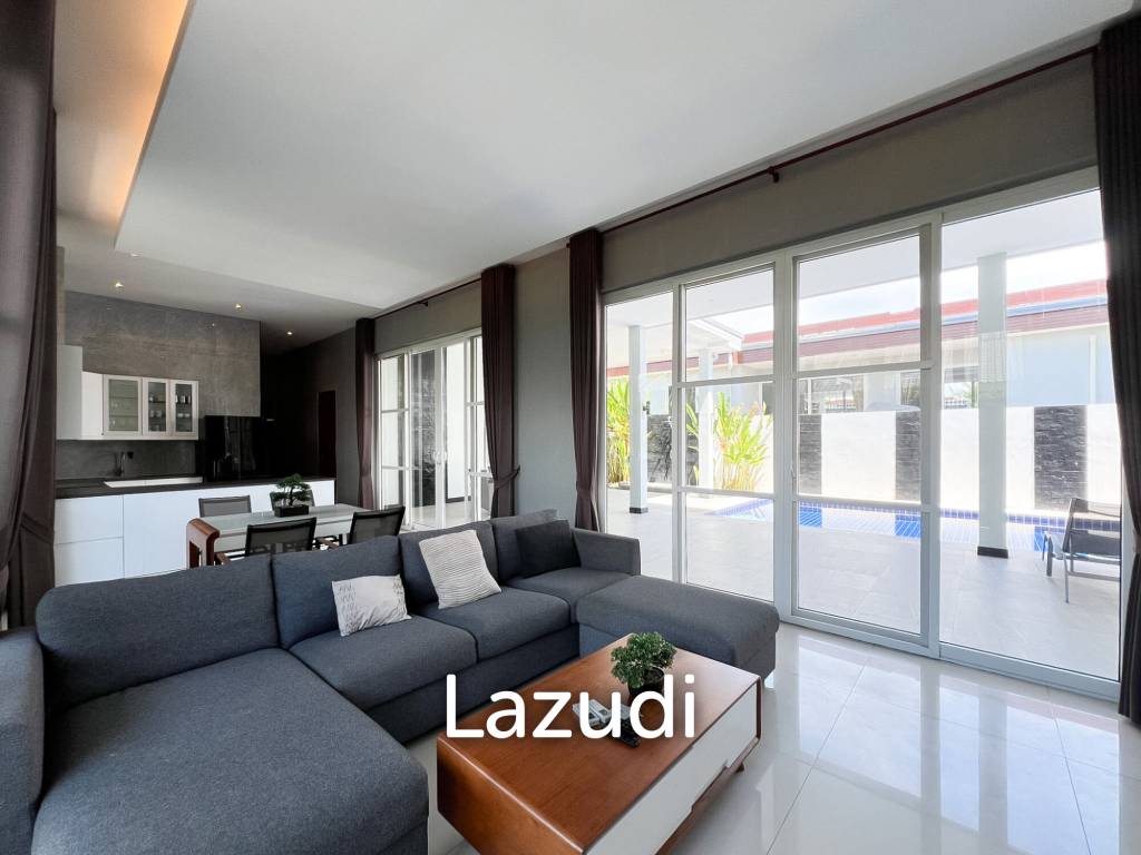 Modern 4BR Pool Villa with  Garden in Hua Hin