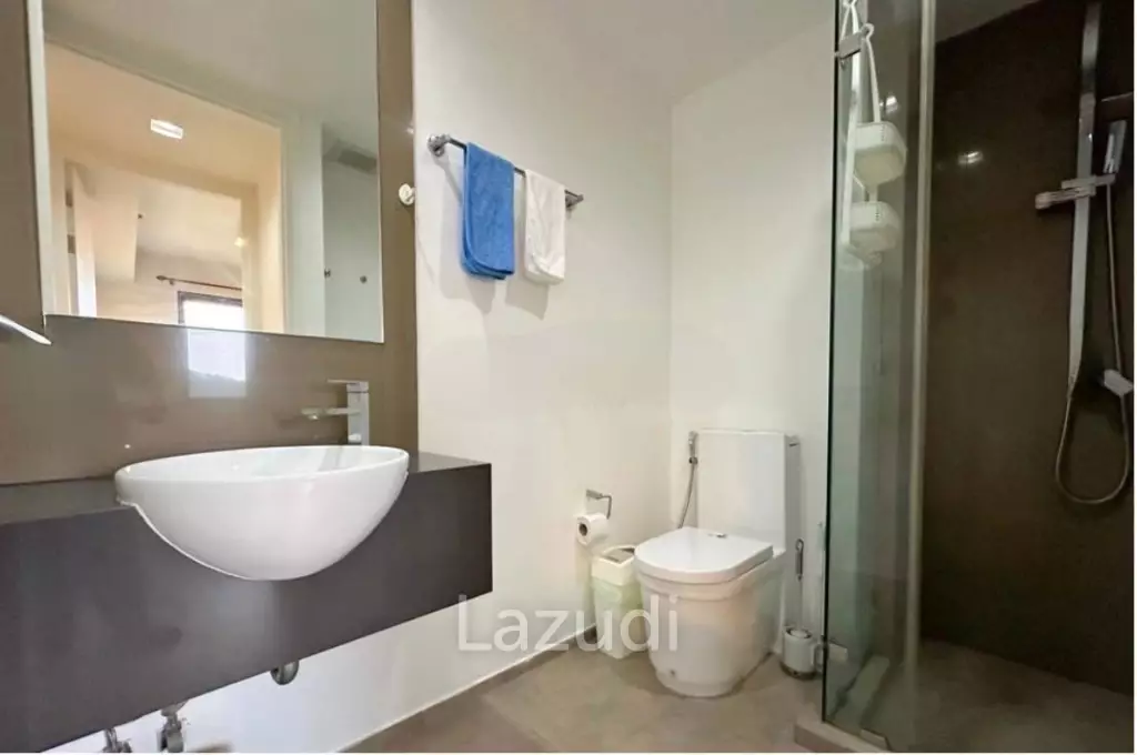 Stunning 1-Bedroom Mountain View at Unix South Pattaya