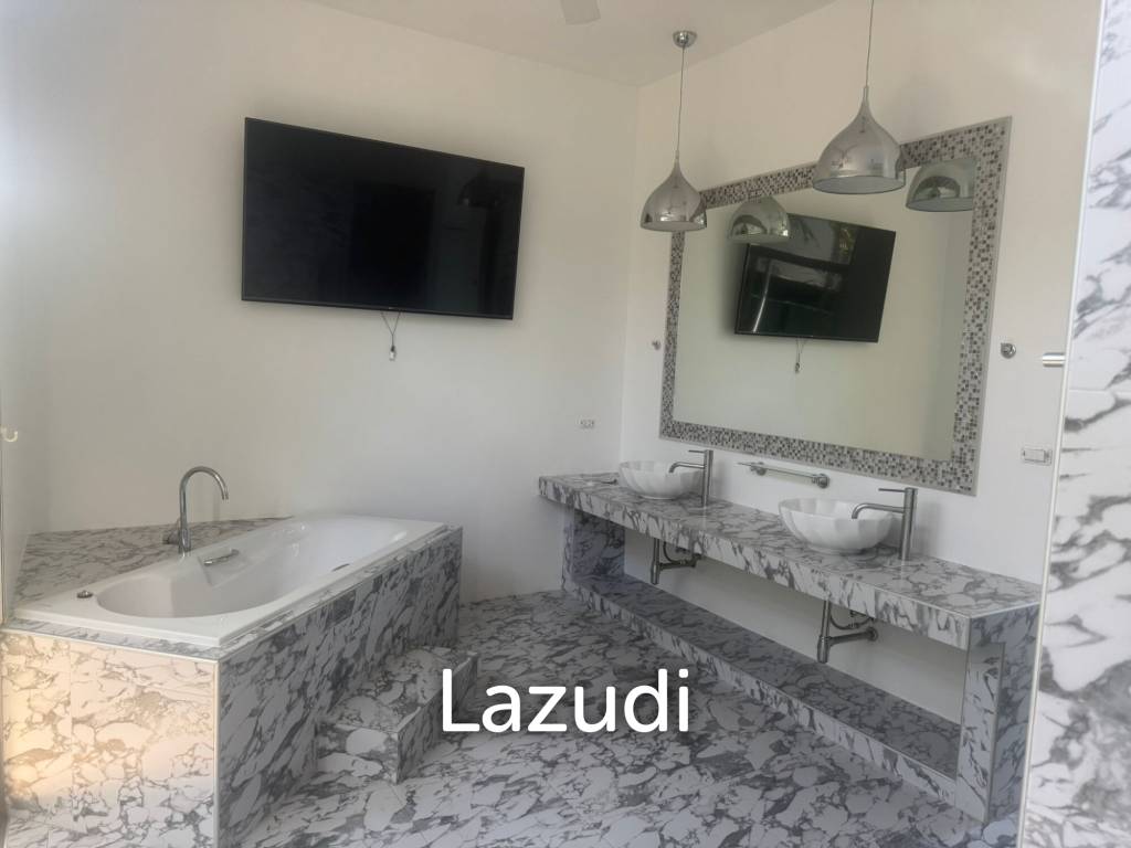 Modern 3-Bedroom Pool Villa for Sale in Koh Kaew