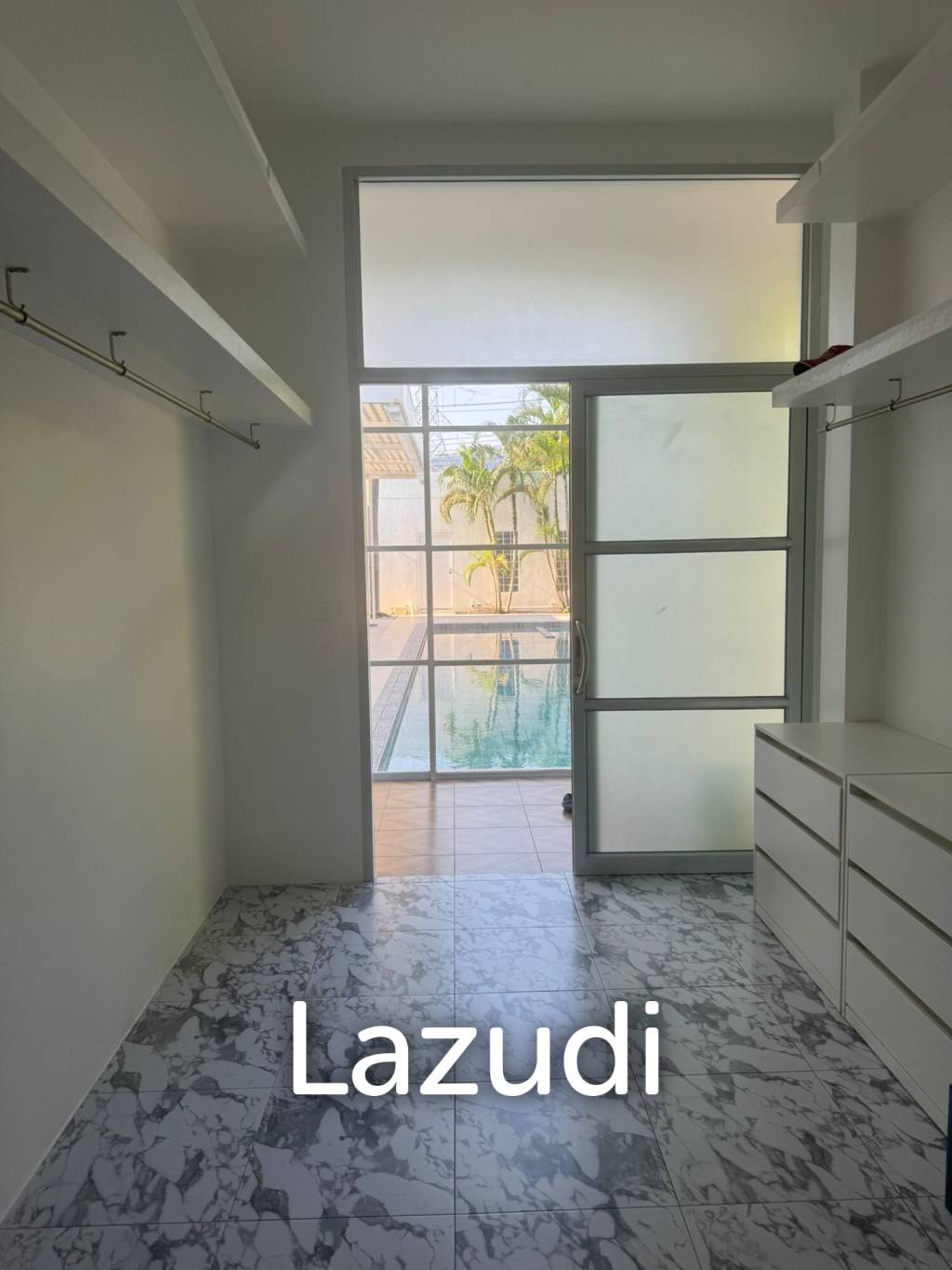 Modern 3-Bedroom Pool Villa for Sale in Koh Kaew