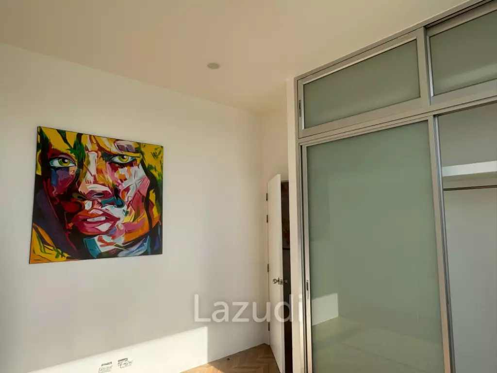 Modern 3-Bedroom Pool Villa for Sale in Koh Kaew