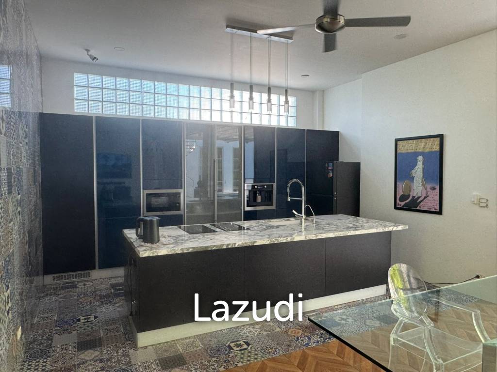 Modern 3-Bedroom Pool Villa for Sale in Koh Kaew