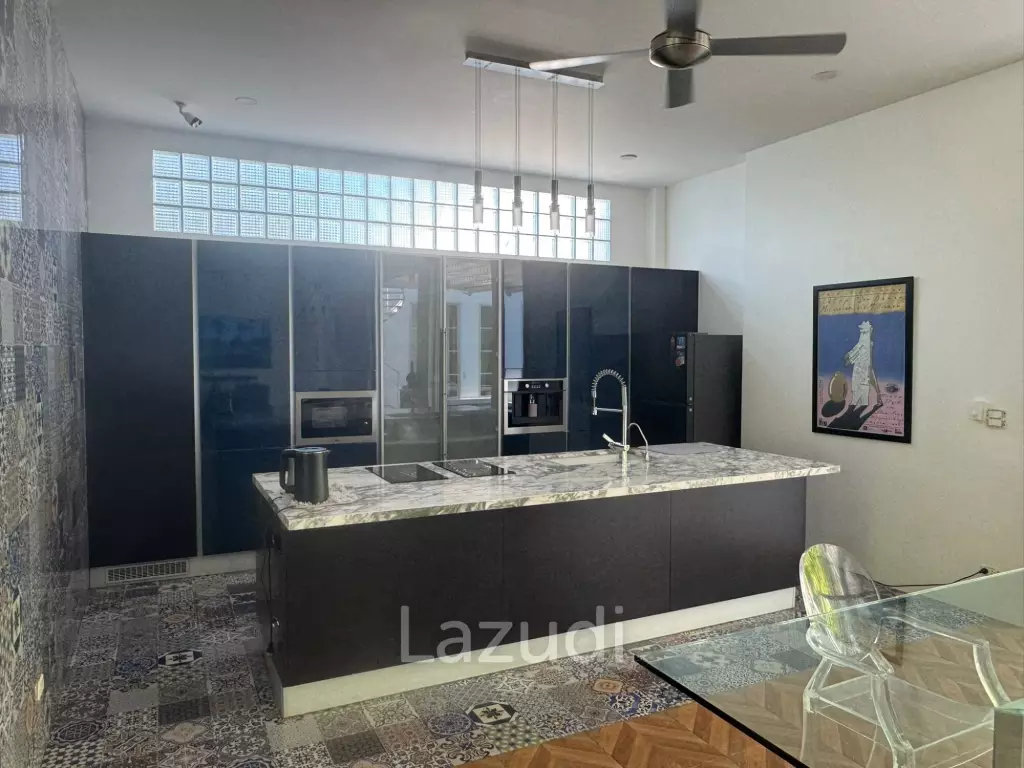 Modern 3-Bedroom Pool Villa for Sale in Koh Kaew