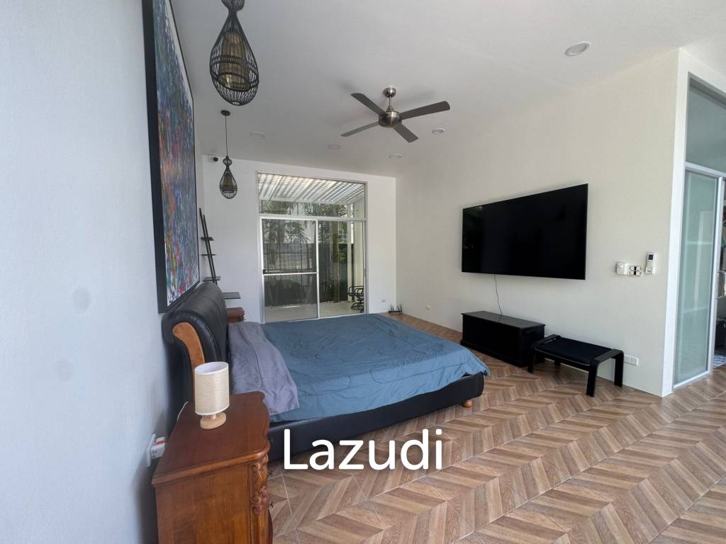 Modern 3-Bedroom Pool Villa for Sale in Koh Kaew