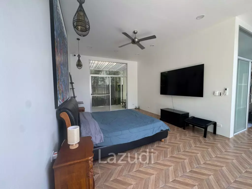 Modern 3-Bedroom Pool Villa for Sale in Koh Kaew