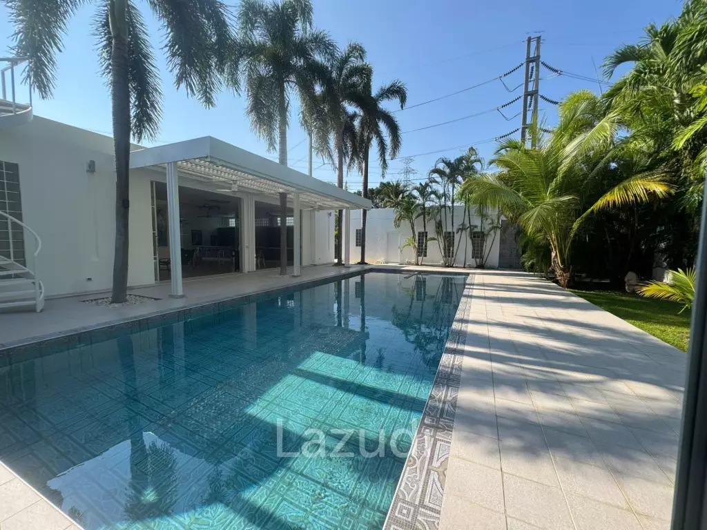 Modern 3-Bedroom Pool Villa for Sale in Koh Kaew