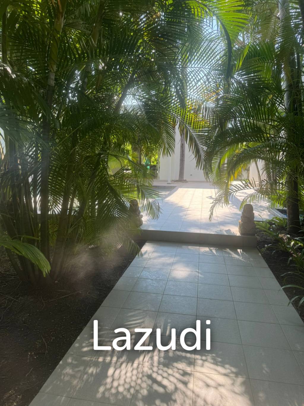 Modern 3-Bedroom Pool Villa for Sale in Koh Kaew
