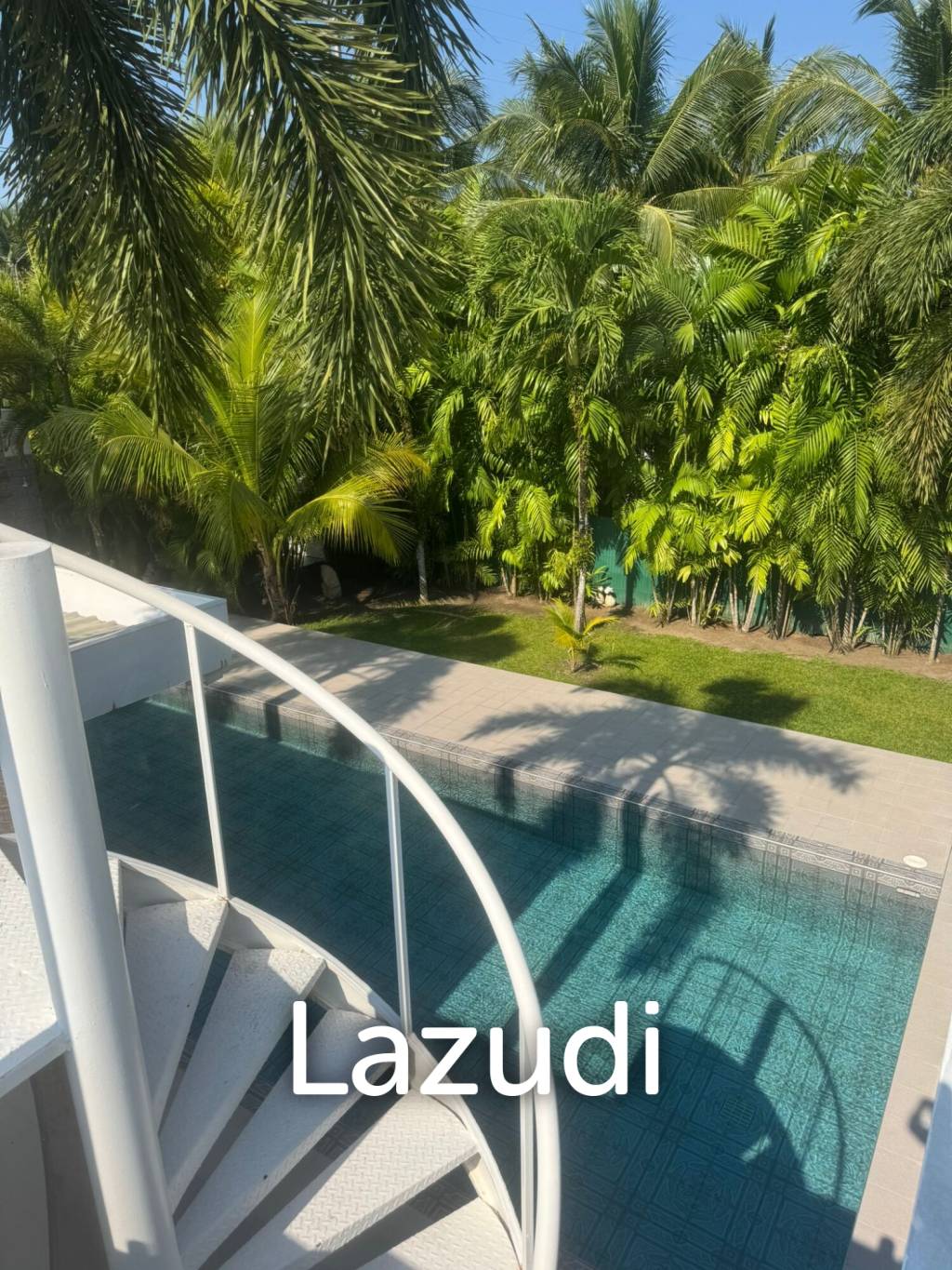 Modern 3-Bedroom Pool Villa for Sale in Koh Kaew