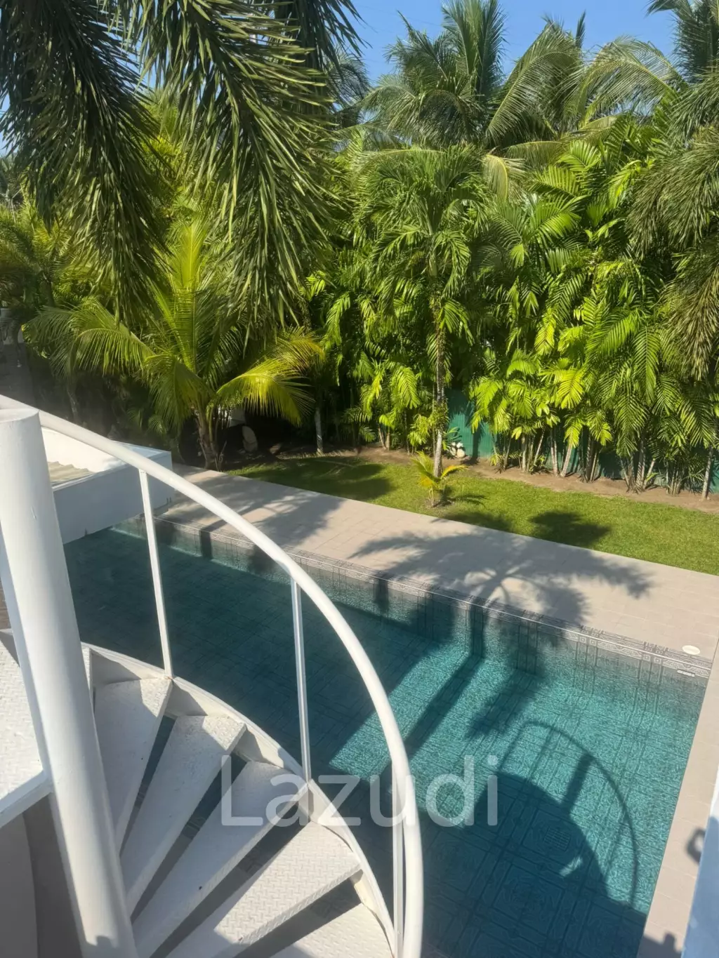 Modern 3-Bedroom Pool Villa for Sale in Koh Kaew