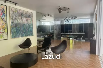 Modern 3-Bedroom Pool Villa for Sale in Koh Kaew
