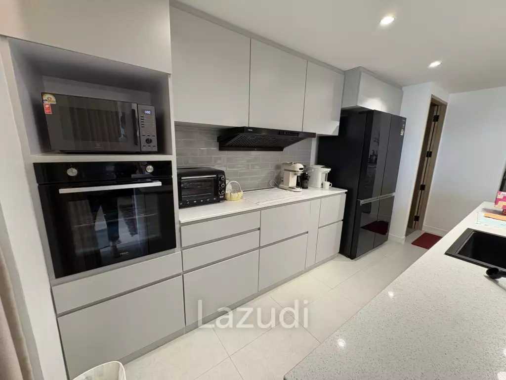 Newly renovated 3BR 250SQM at D.S.tower1 sukhumvit33