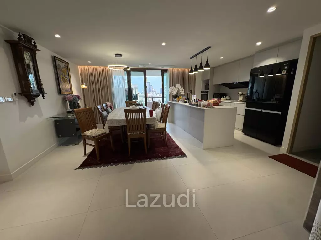 Newly renovated 3BR 250SQM at D.S.tower1 sukhumvit33